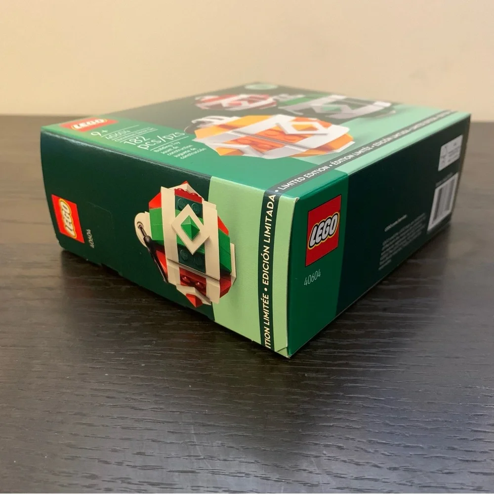 LEGO Limited Edition 2023 Christmas Decor Set 40604 (182 Pieces), NIB
